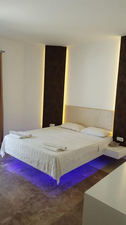 Safir Hotel Bitez Exterior foto